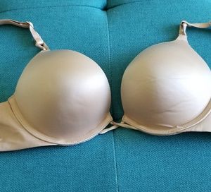 32A padded bra